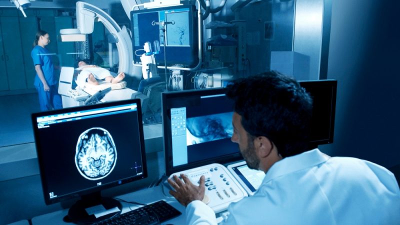 Centros de Radiología en Barcelona: Guía de Pruebas y Precios 2025